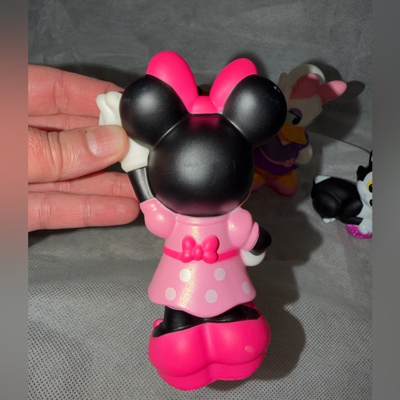 Disney Minnie and Friends Colorful Bath Toy Collection Just play brand - Picture 2 of 8